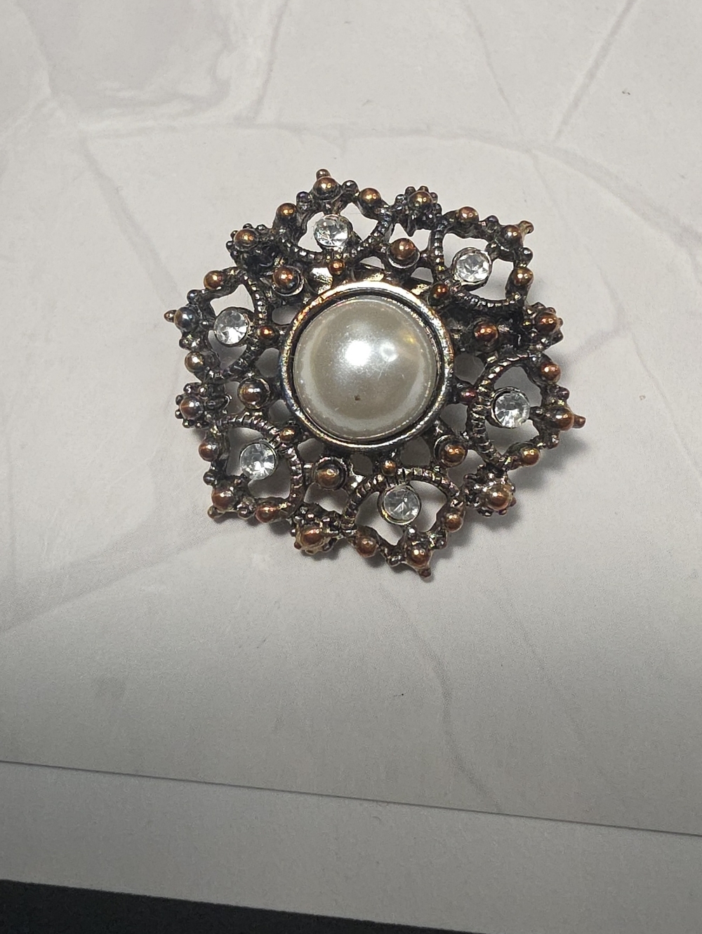 Vintage-Inspired Faux Pearl and Crystal Filigree Brooch - White Pearl, Gold Tone